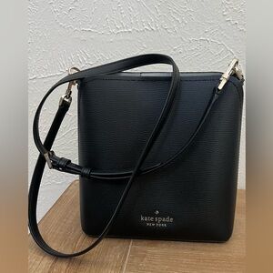 Kate Spade Darcy Crossbody Bucket bag (Black)